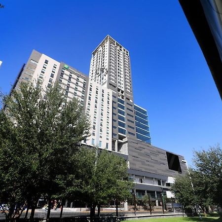 Holiday Inn Express - Monterrey - Fundidora By Ihg Bagian luar foto