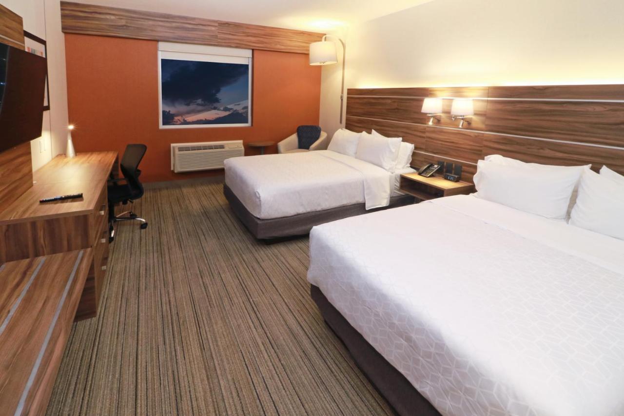 Holiday Inn Express - Monterrey - Fundidora By Ihg Bagian luar foto