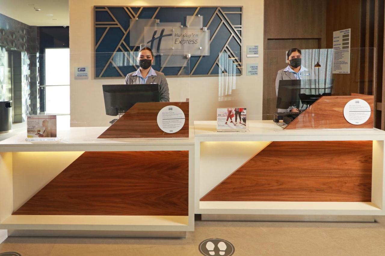 Holiday Inn Express - Monterrey - Fundidora By Ihg Bagian luar foto