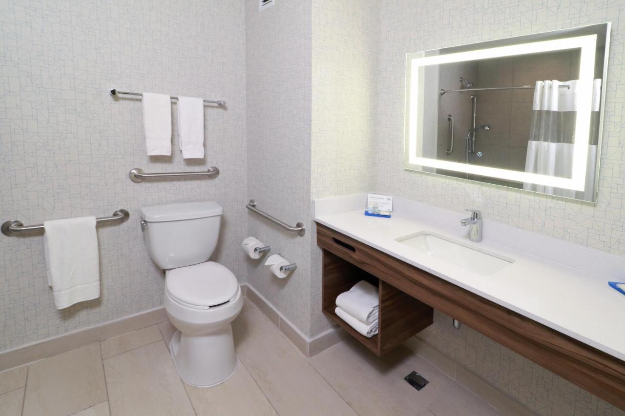 Holiday Inn Express - Monterrey - Fundidora By Ihg Bagian luar foto