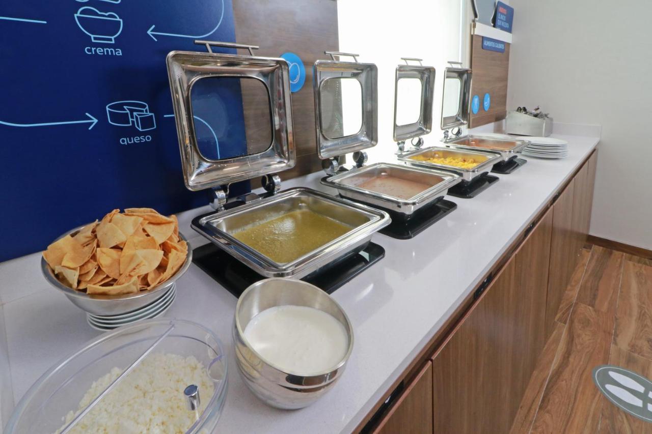 Holiday Inn Express - Monterrey - Fundidora By Ihg Bagian luar foto